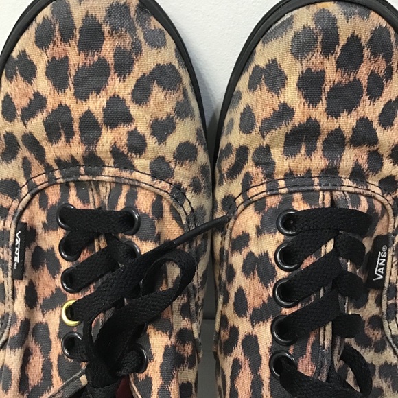 Cheetah Vans - Picture 2 of 4